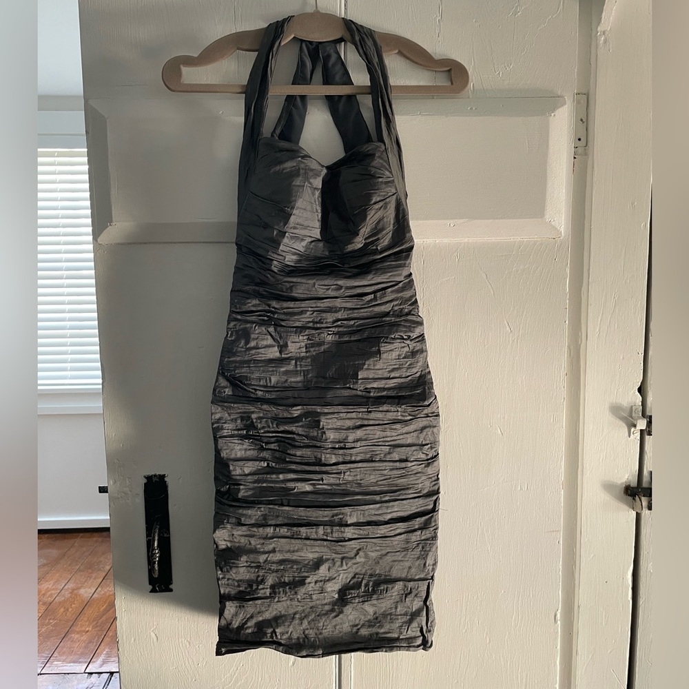 Nicole Miller Grey Dress. size 0. In great condition!